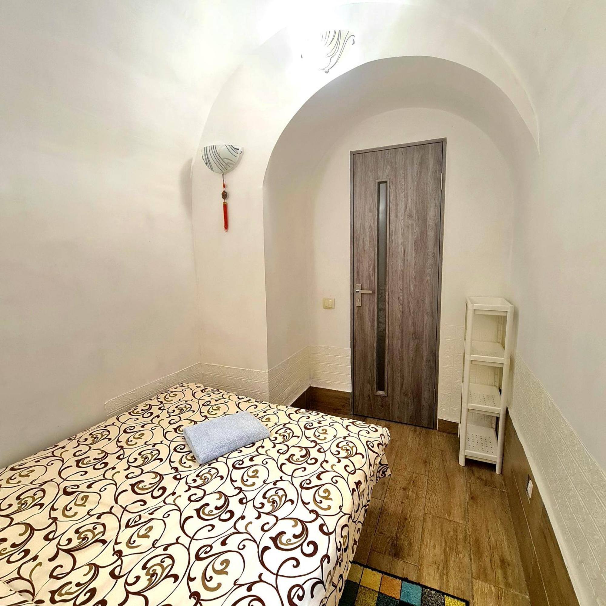 Личаківська 4 Apartment Lviv Ngoại thất bức ảnh